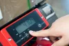 EP F4 Ravas mérleges elektromos raklapemelő 1500 kg, Li-Ion 24 V/20 Ah, támasztókerékkel EP-F4-RAVAS-TK