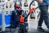 EP F4 Ravas mérleges elektromos raklapemelő 1500 kg, Li-Ion 24 V/20 Ah, támasztókerékkel EP-F4-RAVAS-TK