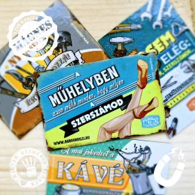   Retro hűtőmágnes - A műhelyben azon múlik minden - kék - 6x9 cm