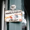 Retro fémtábla - Egy perc csöndet kérünk azokért, akiknek elfogyott a wc-parpír - fehér - A4 - 20x30 cm 